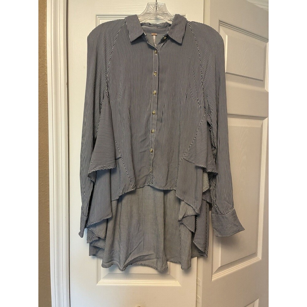Free People Stripe Button High Low Shirt Size XS Lagen Look Button Tiered